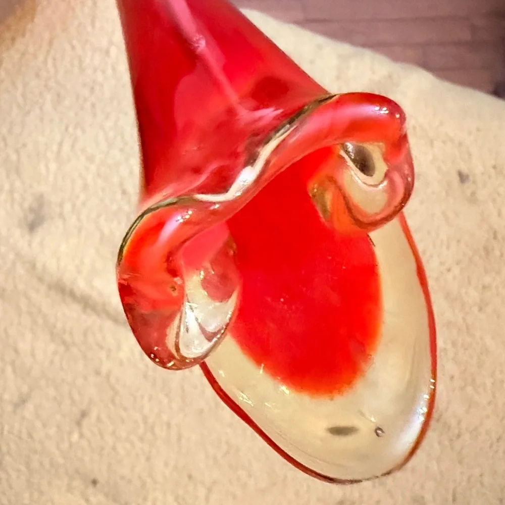Vintage Pedestal Vase Amberina Art Glass Mod/Retro Collectible Tall - Picture 7 of 7